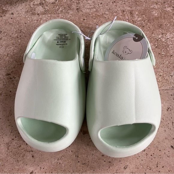 🐱 2 /$15 Mix & Match NWT Koala Toddler Kids EVA Cloud Slide Sandals Mint Green - Picture 1 of 7